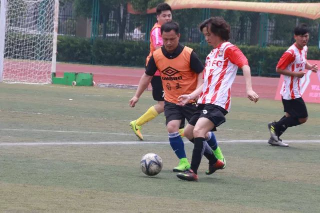 精选双色球专家:史晓峰、宋云聪同中头奖各揽1142万